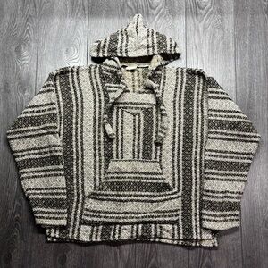 Oland Baja Rug Knit Cozy Black and White Hooded Sweater Medium